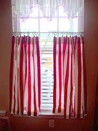 Pretty red and white gingham curtains of easy care poly/cotton. Pin On Windowtoppings