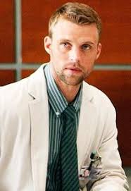 Anyone notice in the later seasons chase ends up looking more like house? :  r/HouseMD