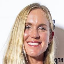 Stefanie Kern's Instagram, Twitter & Facebook