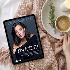 Pratico édition produit différents livres qui proposent du contenu allant des recettes à la mise en forme, en passant par la décoration et le jardinage. Le Livre J Ai Menti De Joanie Pratico Pratiques Facebook