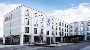 There are 582 rooms in the property. Hilton Garden Inn Munich Messe Feldkirchen Holidaycheck Bayern Deutschland