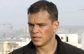 Filmde yeniden kameraların karşısına geçiyor. Mattdamon Is Bourneagain Will Return As Jasonbourne For Bourne5 So Pretend Bourne 4 The Bourne Legacy With That Other Guy Never Happened Sci Fi Elements
