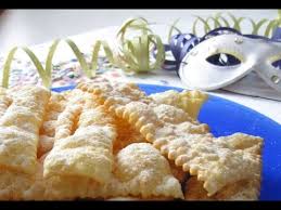 Le foto più belle delle cloud eggs. Video Ricetta Le Chiacchiere Di Carnevale Youtube