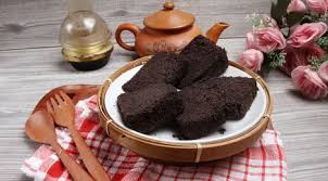 Loyang juga harus dialasi kertas roti ukuran 15 x 15 cm. Resep Cara Membuat Bolu Ketan Hitam Kukus 2 Telur Lifestyle Fimela Com