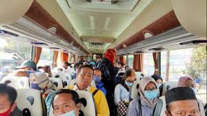 50.000, aneka jaya kelas:ekonomi non ac. Postingan Viral Di Twitter Tarif Bus Patas Malang Surabaya Rp 50 Ribu Dan Tidak Terapkan Jaga Jarak Tribun Madura