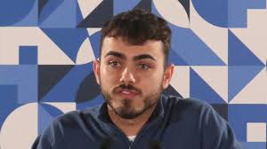 Raúl Santamaría compaginará su puesto con el PP en el Parlamento con ser  uno de los Mozos de Arousa