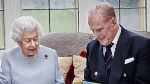 Η βασίλισσα ελισάβετ έφερε στον κόσμο τον πρίγκιπα κάρολο στις 14 νοεμβρίου του 1948. Basilissa Elisabet Prigkipas Filippos H Fwtografia Toys Sto Instagram