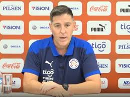 Perú por el inicio de las eliminatorias y consideró que la 'albirroja' debe ser un equipo pel. Eduardo Berizzo Wochenblatt