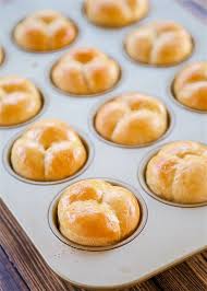 The answer isn't clear, but there's a strong possibility comfort is a major factor. 4 Day Cloverleaf Rolls Plain Chicken