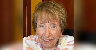 Robin Breslin's Instagram, Twitter & Facebook