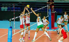 Bu vuruşlar genellikle elle yapılsa da pozisyon gereği ayakla yapılan vuruşlar da voleybolda kabul görür. Voleybolun Kurallari Nedir Sosyal Icerik Platformu