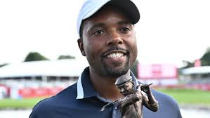 How a little help from Tiger Woods, John Shippen got Ohio club pro into the  Rocket Mortgage Classic