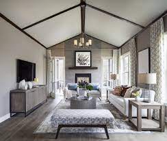 With just the right blend of casual and rustic, modern farmhouse interior design continues to grow in popularity. What Is Modern Farmhouse Style How To Get The Look Build Beautiful