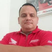 Alejandro Rapalo's Instagram, Twitter & Facebook