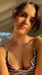 Laura Marano : rCelebPortraits