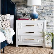 Safavieh Raina 3 Drawer Chest White Gold Overstock 26517510 Trouvez nightstand dans commodes et armoires | achetez des meubles de chambre modernes ou anciens à québec.