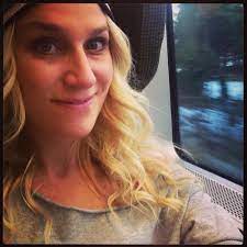 Pengarna går till trygga barnen. Ann Soderlund On Twitter Den Gudomliga Varden Paellalunch Valleviken Http T Co Yw8sqwew6c