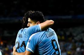 Le match amical de gala entre l'argentine et l'uruguay a été marqué par de nouveaux gestes d'agacement de lionel messi, remonté contre edinson cavani. Pronostic Argentine Uruguay Analyse Cotes Et Prono Du Match De La Copa America Argentine Uruguay Lionel Messi Edinson Cavani Sofoot Com