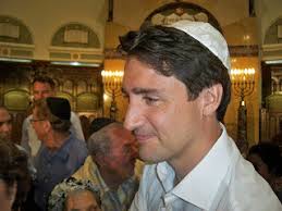 Résultat de recherche d'images pour "justin trudeau mosque"