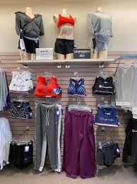 Get inspired and check out our selection of athletic apparel, sportswear, and more at the official champion store! Shop Hanes Brand Store At The Lebanon Outlet Marketplace ÙÙŠØ³Ø¨ÙˆÙƒ
