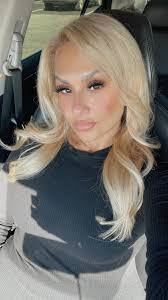 Marina Ambriz's Instagram, Twitter & Facebook