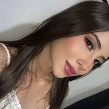 Mariana Parra's Instagram, Twitter & Facebook