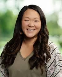 Lisa Behnke's Instagram, Twitter & Facebook