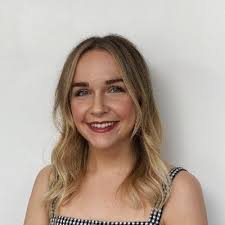 Ellen Cummings's Instagram, Twitter & Facebook