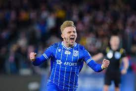 Goals, trophies, transfer history, matche, player ratings and much more kamil jóźwiak info on aiscore football livescore. Kamil Jozwiak Po Szczebelkach Na Pilkarskie Szczyty Laczy Nas Pilka