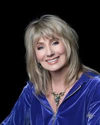 A Triple Dose of Mischief (Marcy/Darcy Mischief Series Book 3) (English  Edition) eBook : Wilson, Beverly: Amazon.fr: Boutique Kindle