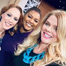 Today tune into @daytimechicagotv 📺 we chat #DIY Nails 💅 Amy is the  pro-in-the-know while I'm all about a quick press-on. Tonya just prefers a  trip to the salon❣️ Something for everyone
