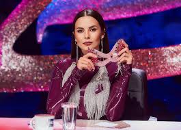 Наиболее известна как участница дуэта «потап и настя». Nastya Kamenskih Stala Zvezdnym Detektivom V Shou Maska