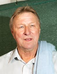 Doch statt mit einem rauschenden abschiedsfest endet das letzte spiel mit einer nullnummer. Horst Hrubesch Wikipedia