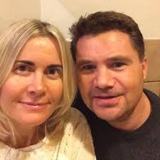 This might be long but please help me I need kind words and reassurance.  😭😢 Just over a month ago (mid November), my boyfriend spotted a little  bird outside our house door.