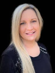 Kara Pyne's Instagram, Twitter & Facebook