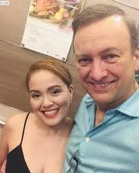 Lynn Sanford's Instagram, Twitter & Facebook