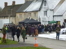 Biddestone Racehorse Syndicates On Twitter Biddestone Has Become A Film Set Today With The Filming Of The Christmas Candle Stars Susan Boyle Samantha Barks Http T Co Zhdbuc5es8