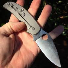 119 Mentions J Aime 3 Commentaires Redmansknives Redmansknives Sur Instagram So Is Wire Clip Wednesday A Thing Redma In 2020 Knife Design Knife Spyderco