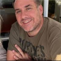 90+ perfiles de «Ogden»