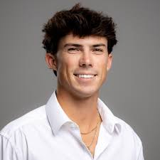 Nicolas Scott, Real Estate Agent