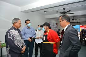 Lokasi, alamat pejabat hq dan pejabat negeri. Sesi Libat Urus Yb Menteri Di Jabatan Perdana Menteri Ekonomi Bersama Persatuan Penjaja Kecil Di Melaka Unit Perancang Ekonomi Jabatan Perdana Menteri