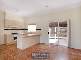 Free self parking is available onsite. 5 18 Tulloch Grove Glen Waverley Vic 3150 Australia Townhouse For Sale Fn First National Real Estate Waverley City