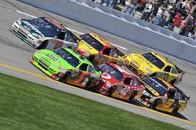 The national association for stock car auto racing, llc is an american auto racing sanctioning and operating company that is best known for. Von Der Formel 1 In Die Nascar