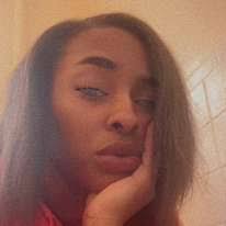 Female housemates in White Plains, NY