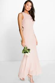 Full On Fashion Starts With A Floor Sweeping Maxi Dress Move Over Minis We Rsquo Re All About Entrance Making Maxi Fishtail Maxi Dress Dresses Boohoo Dresses