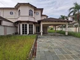 Suur majutusasutuse veebikataloog koos fotodega. Semi D Dua Tingkat Taman Tasik Utama Ayer Keroh Melaka Nonbumilot Zprop Team