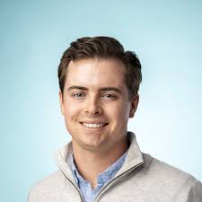 How to Become an Immigration Lawyer: Guide for 2025