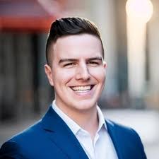 Paul Kowalewski's Instagram, Twitter & Facebook