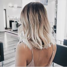 The long layers give a graceful flow to the color scheme as well. Hair Blonde And Dark Roots Image 6574260 On Favim Com