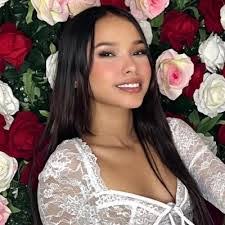 Denise Madison's Instagram, Twitter & Facebook